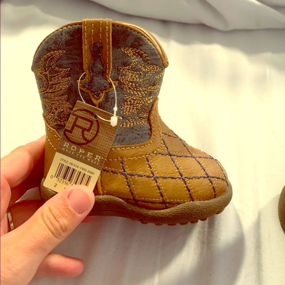 Roper infant size 2 boots